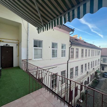 Apartament Teodora Sibiu Apartman Kültér fotó