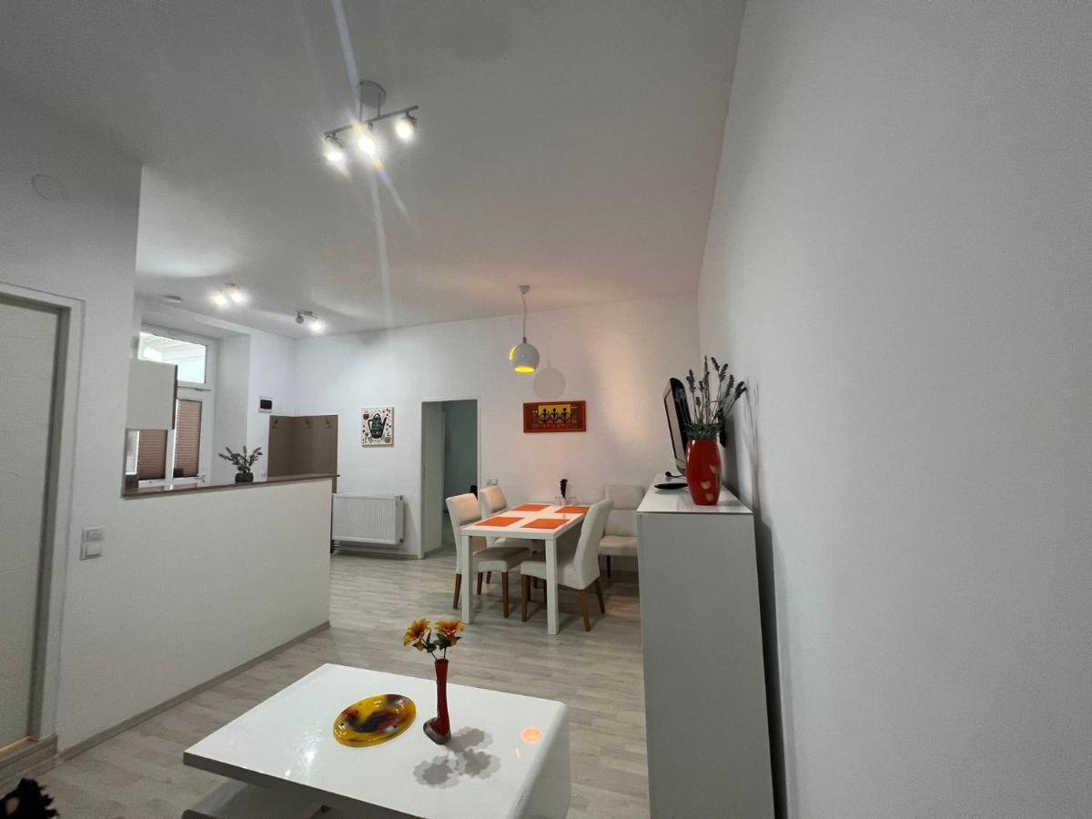 Apartament Teodora Sibiu Apartman Kültér fotó
